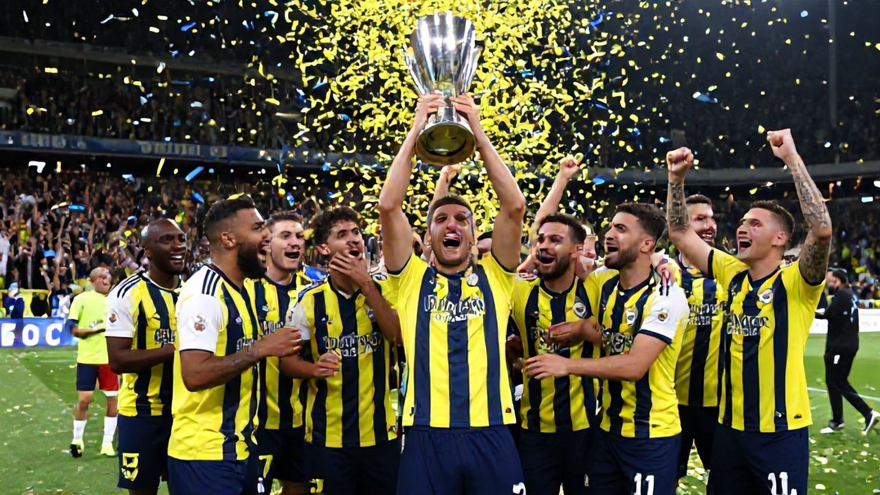 Cumhurbaşkanı Erdoğan'dan Süper Kupa Şampiyonu Fenerbahçe'ye Tebrik