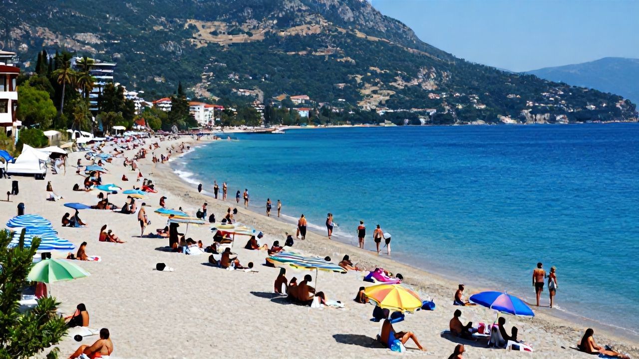 Antalya 2023'te 17 Milyondan Fazla Turisti Ağırladı