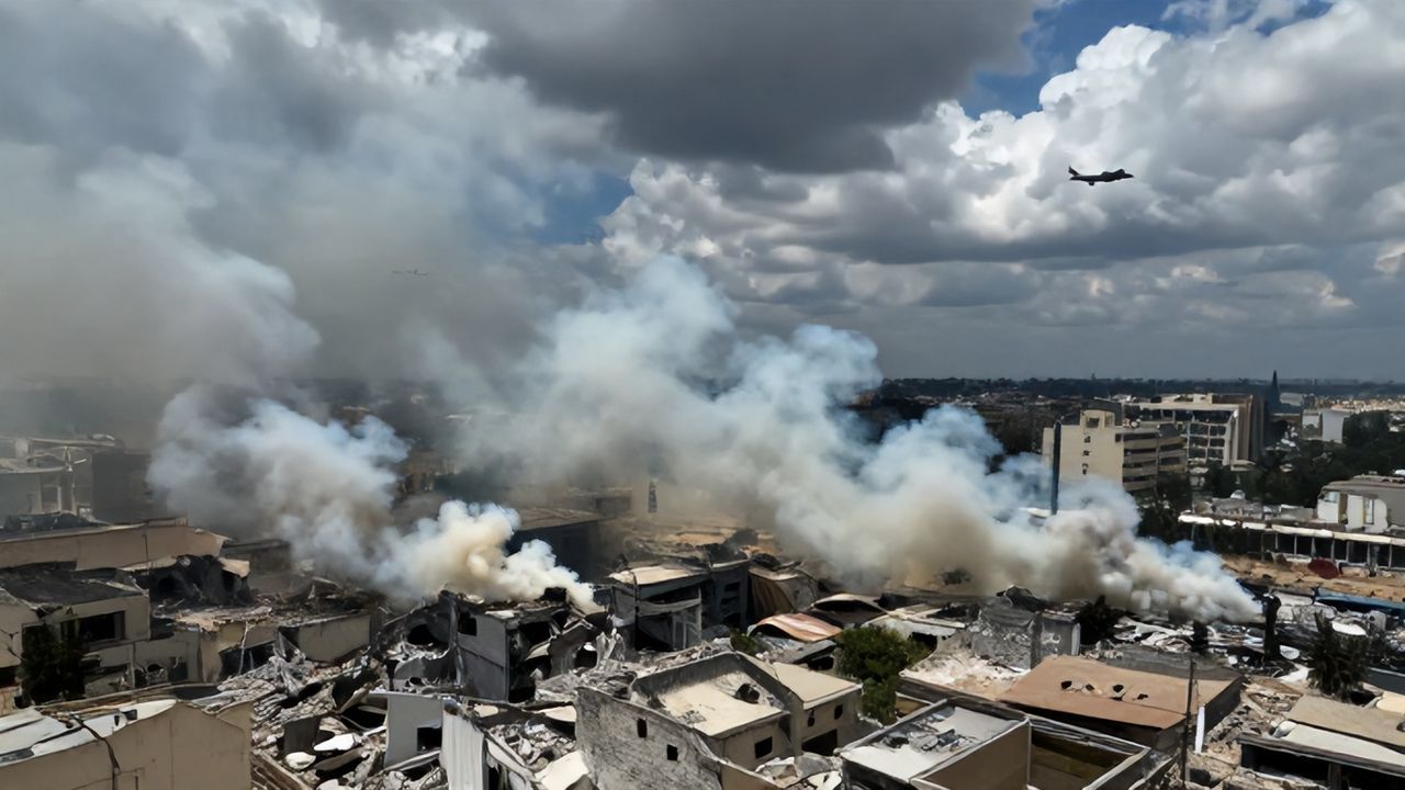 İsrail, Gazze'deki Hava Saldırılarına Devam Ediyor