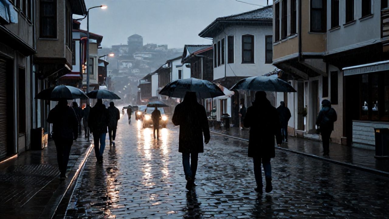 Türkiye'de Hava Durumu İçin 'Sarı Kod' Alarmı: İçişleri Bakanlığı'ndan Kritik Uyarı